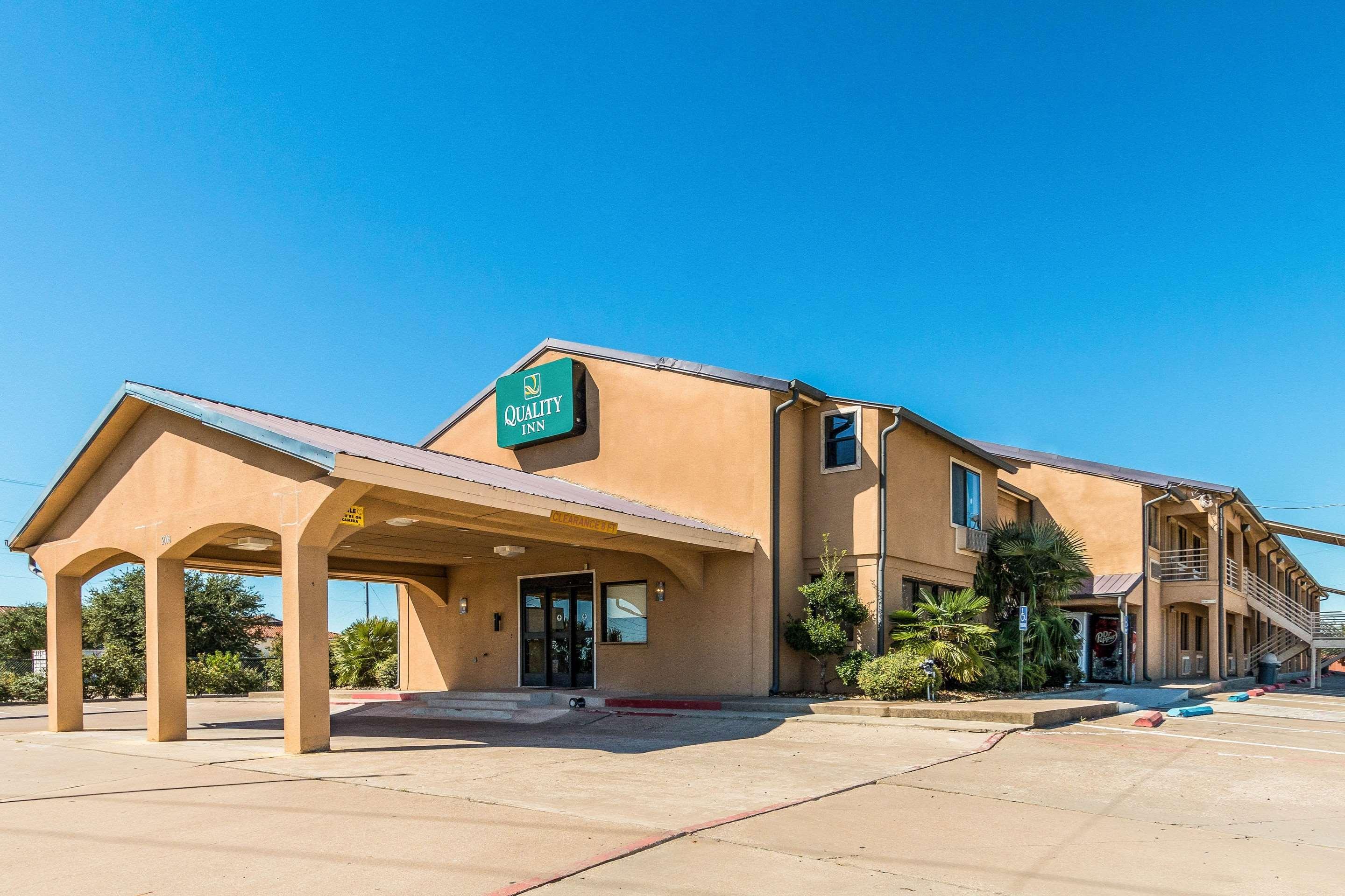 Quality Inn Corsicana Exterior photo