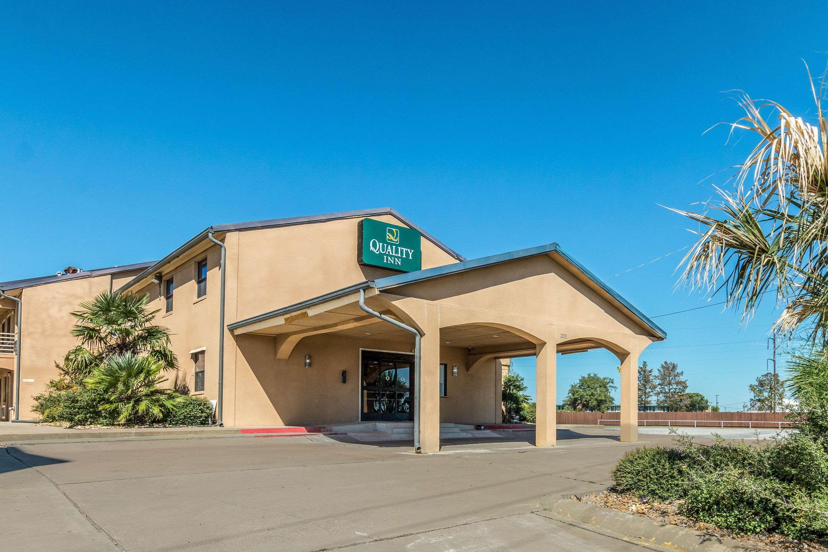 Quality Inn Corsicana Exterior photo